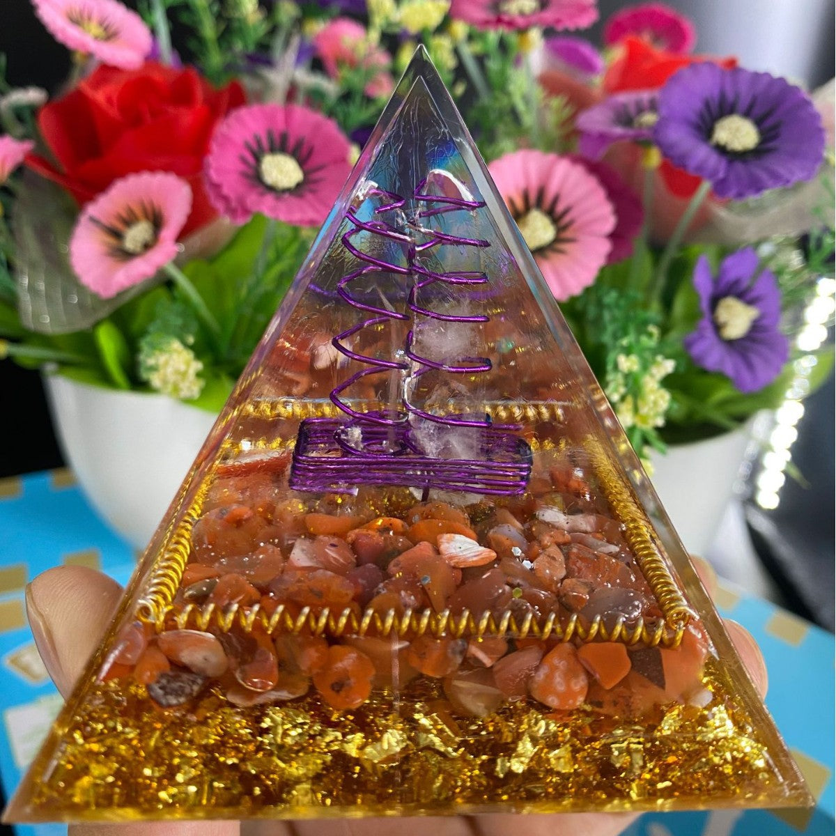 Purple energy comes from the east, mysterious mysticism from the east